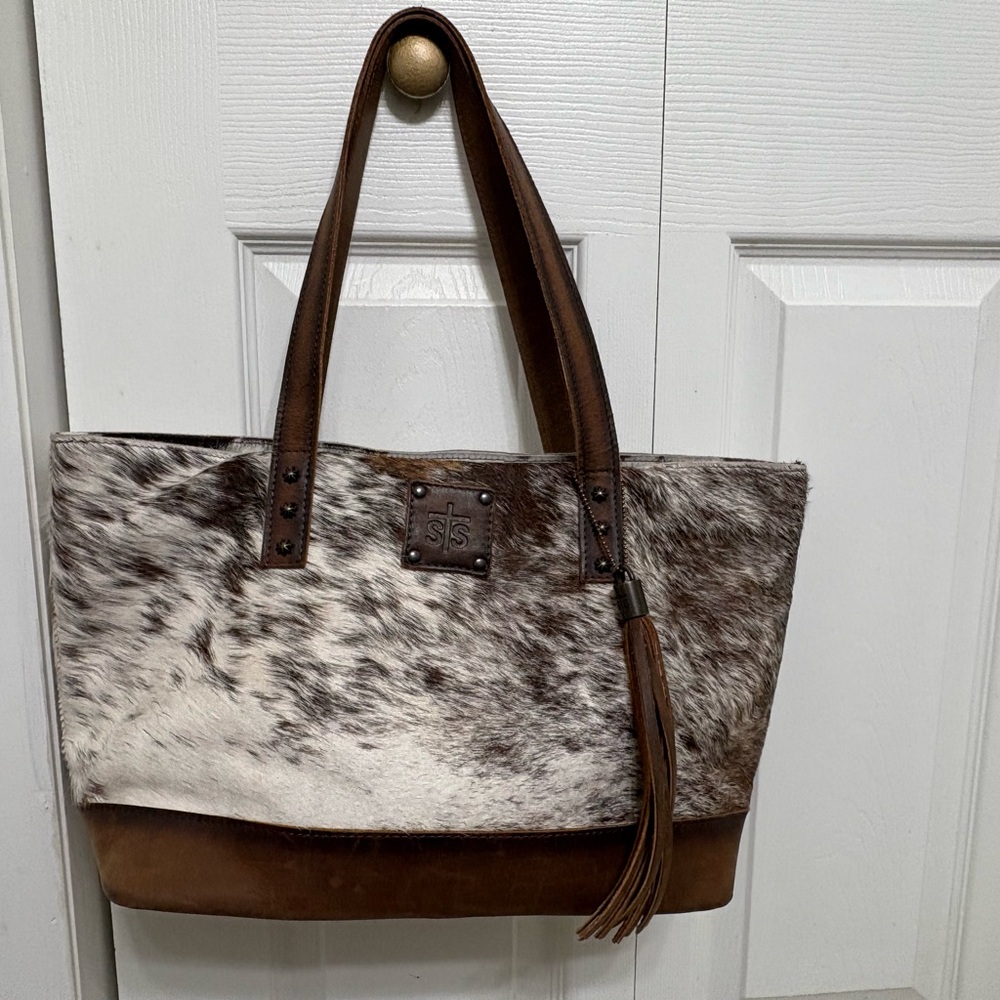 STS Ranchwear Brown and White Cowhide Tote Bag